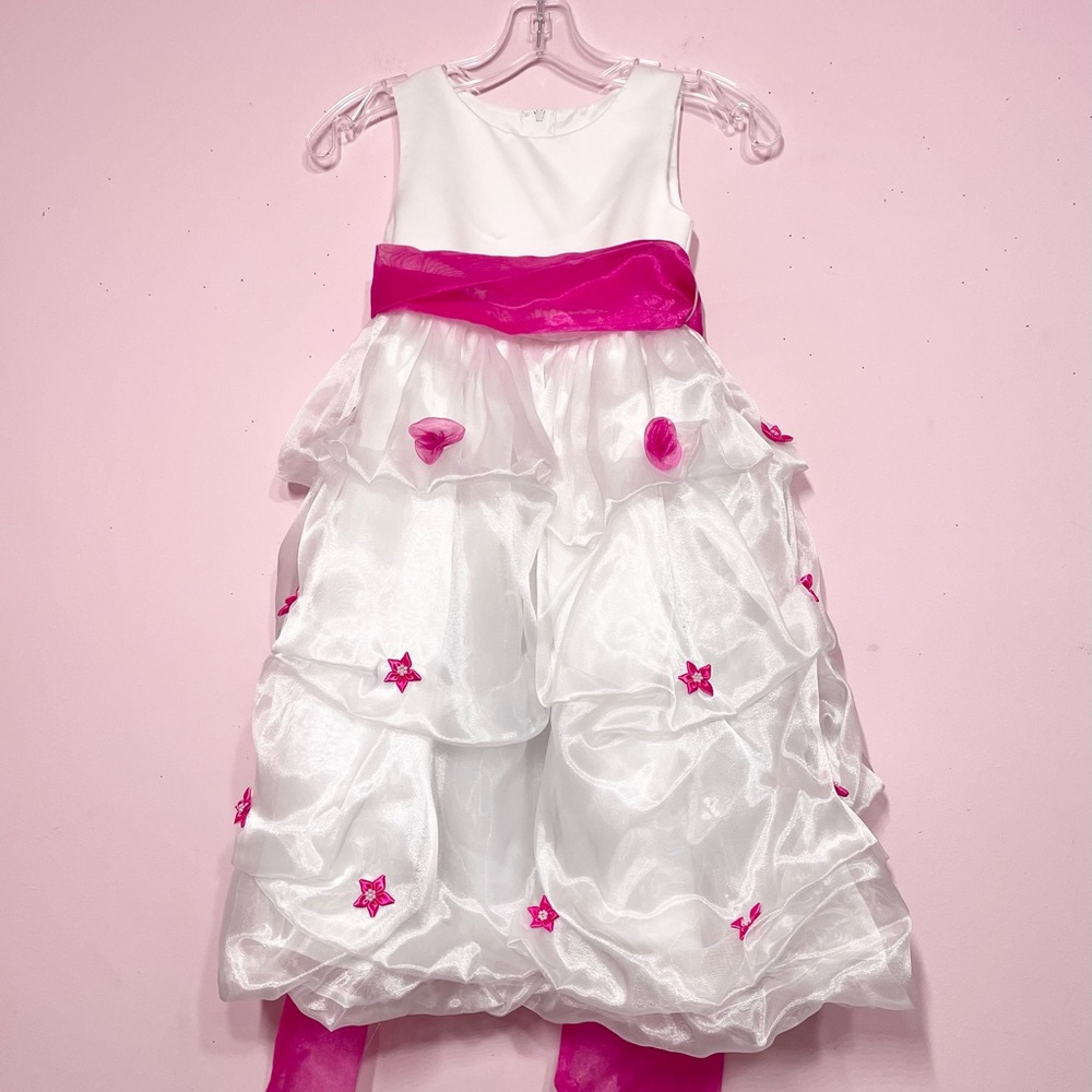 🌸💕🤍PINK ROSETTE GIRLS FORMAL DRESS..Sz 5 🌸💕🤍